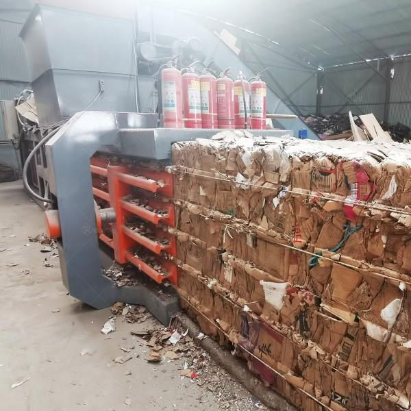 Hydraulic Carton Compress Baler Machine Paper Waste Plastic Pet Baling Press Machine