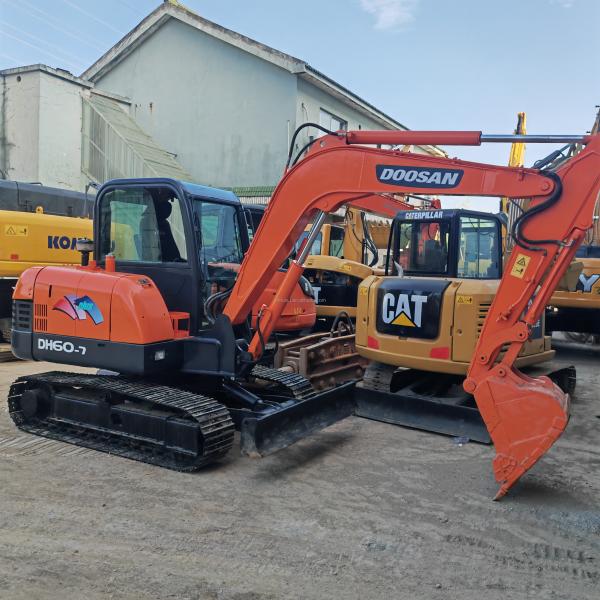 DH60 Dx60 Dh6 Used Doosan Excavator Second Hand Excavator 5.5 Ton