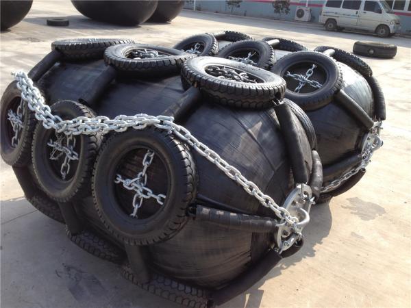 Galvanisation à chaud Yokohama Marine Fender pour une protection durable des pièces marines