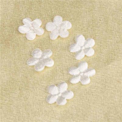 White Satin Fabric Flower Appliques For Children'S Clothing Sew On Type