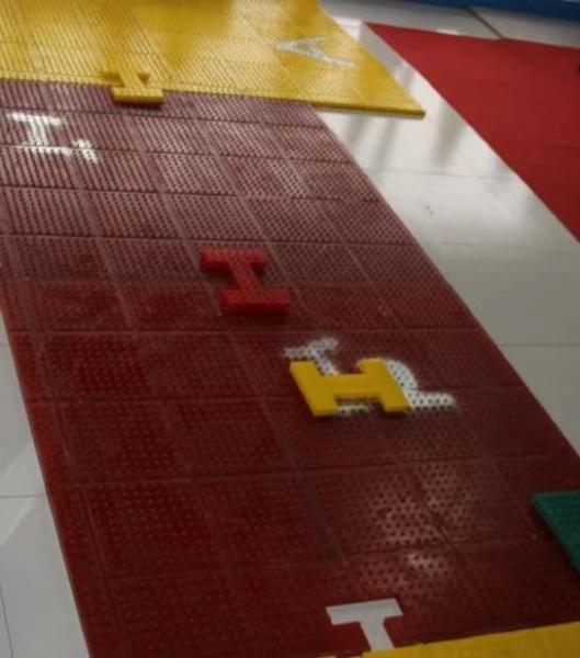 PU Material Anti Skid Mat 30mm ZP375 For Drilling Rig Rotary Table