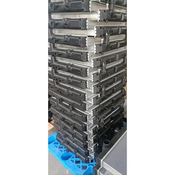 asamblea del refrigerador intermedio del camión de 62m m para el excavador de HYUNDAI R335-7