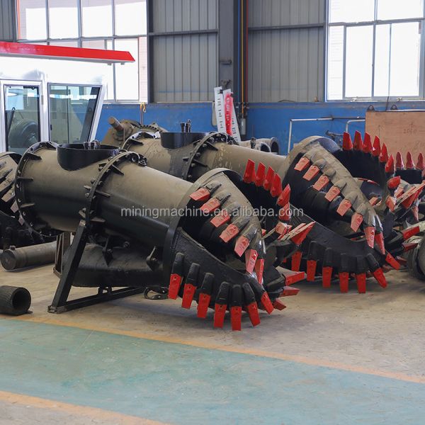Professional Hydraulic Cutter Suction Dredger with 1100m3/h Workload, 10m Dredging Depth and 205kw Motor for Port and Canal Deepening