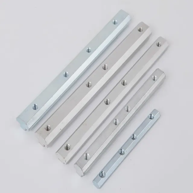 Do perfil de alumínio da extrusão do entalhe de T linha reta dentro do suporte comum 4 X M6 do conector