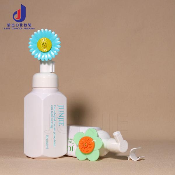 Hot Sale Cute Empty Plastic Packaging Foaming Pump Bottle 260ml PET Face Wash Mousse Hand Soap Dispenser Foam Bottle