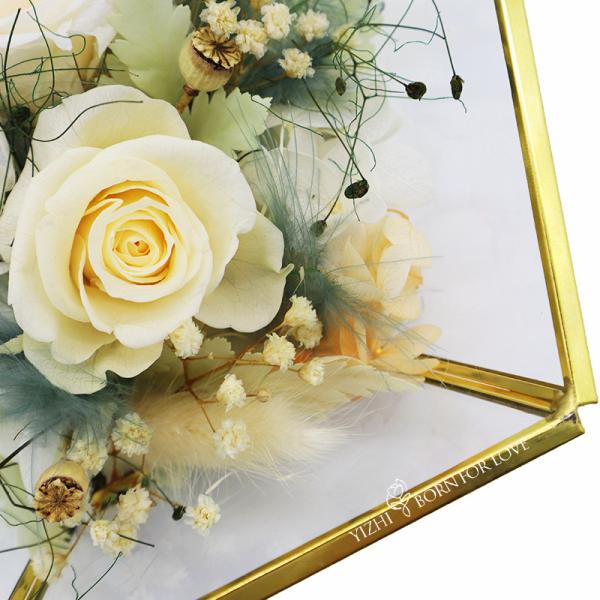 Metal Framed 15*15*14CM 4-5cm Preserved Rose Glass Dome