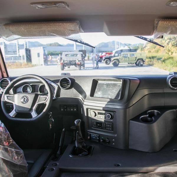 Dongfeng Mengshi M50 4.0T Diesel Pickup Cars Climbing Slope Over 60% 194 Horsepower