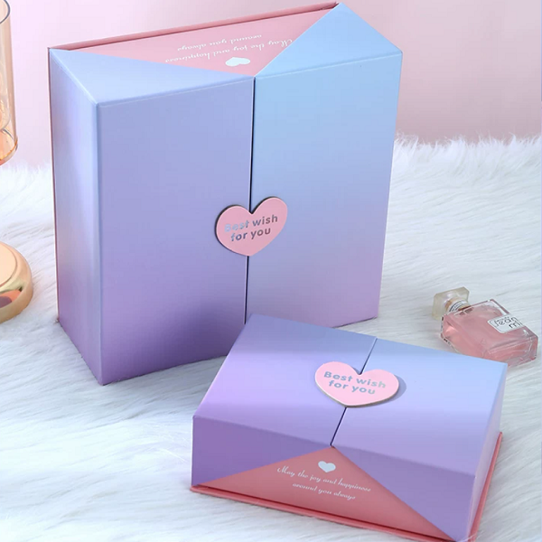 Double Door Gift Box Magnetic Heart Closure Gradient Paper Packaging Case