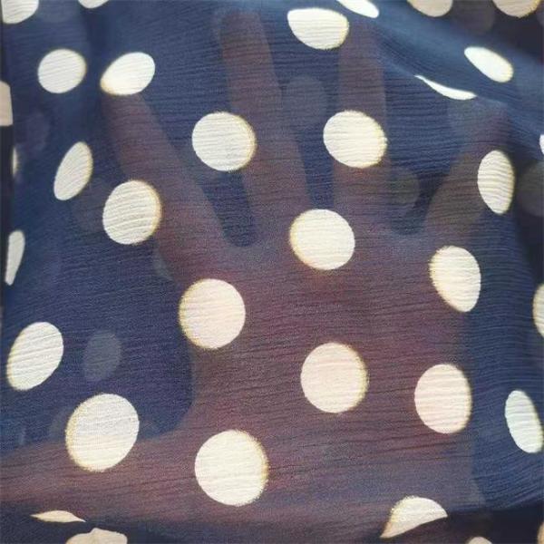 Aop Crinckle ткани полиэстера 75gsm шифоновый напечатал и золотой