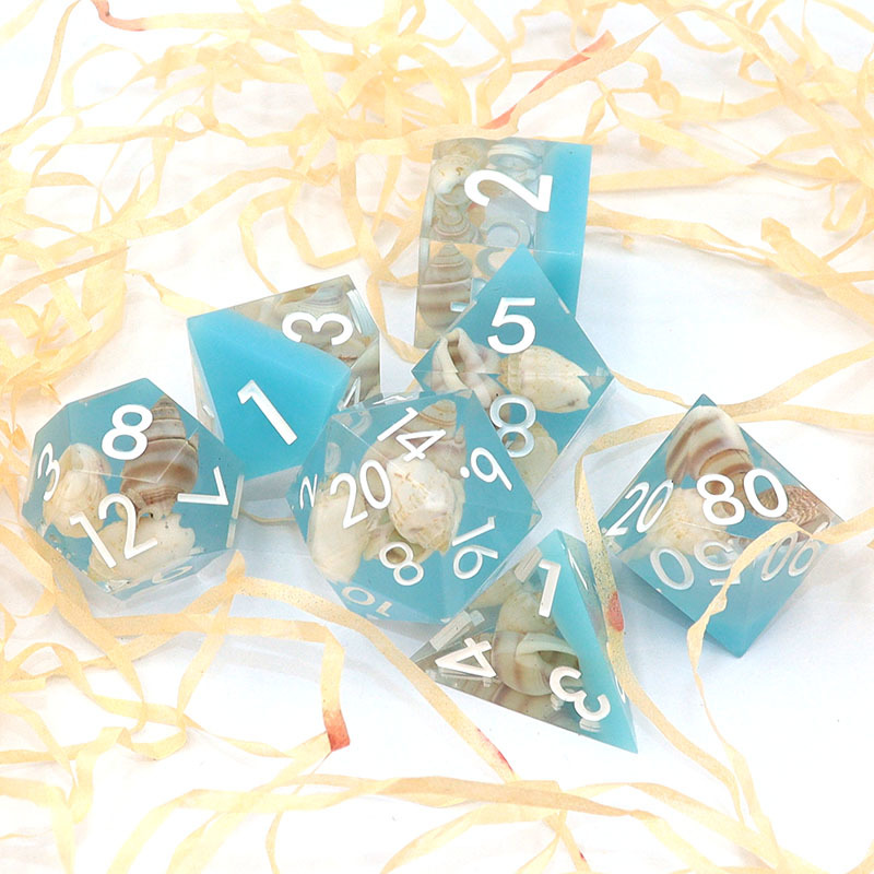 Wholesale Transparent Glitter Polyhedral Resin Dice Set with Custom Logo for DND Games in 14-20mm Size