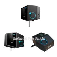 O RFID e o LCD indicam o carregador comercial de 400V Wallbox EV