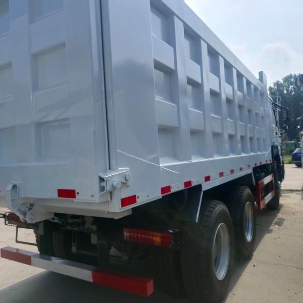 Sinotruk Chassis Used Dongfeng Dump Truck with Hydraulic Steering System at Affordable