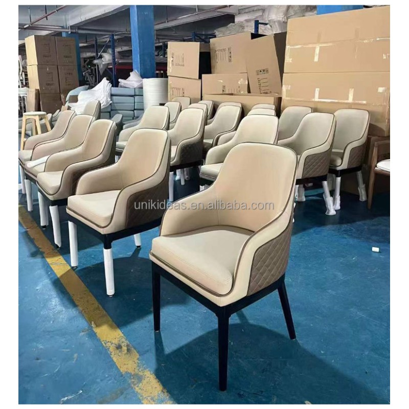 Factory Customized Durable Hotel Restaurant Commercial Furniture Classic Dining Table and Chair Set