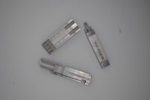 High Polished Auto Plastic Precision Molding Tolerance Within +/-0.001mm