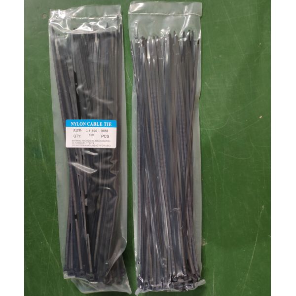 UV Resistant Cable Ties Mounts Eco Friendly Heat Resisting Lightweight