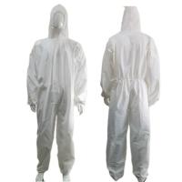 Trajes desechables blancos impermeables con certificación CE de 55-70 gm para protección tipo 5 6