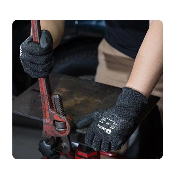 Black HPPE Anti-Cut Gloves With PU Palm Coating For Warehousing