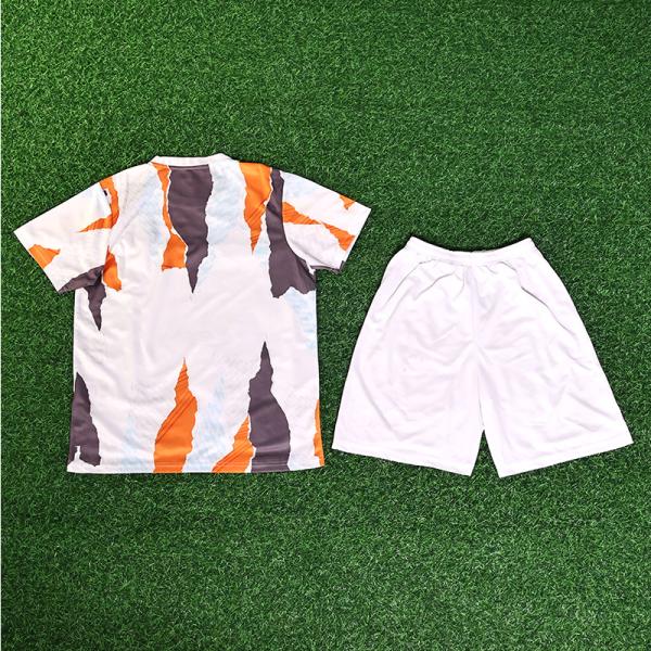 2024-2025 Real Madrid Childrens Training Suit Lightweight Sports Jersey With Customized Numbers