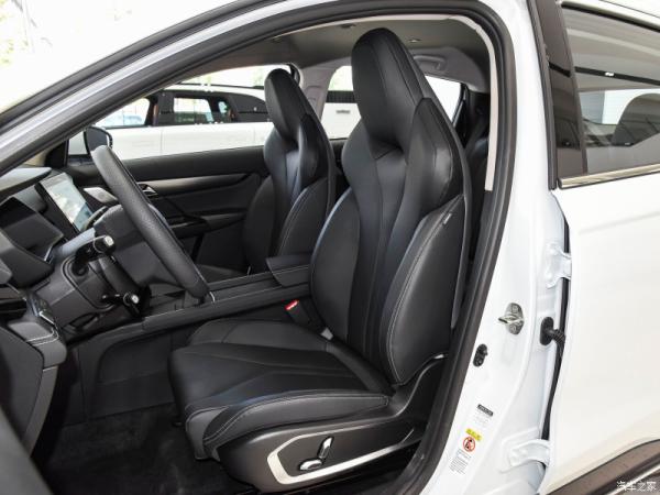 Xpeng G3 Suv Carro elétrico EV 5 lugares duas rodas motrizes 4 × 2 Branco laranja