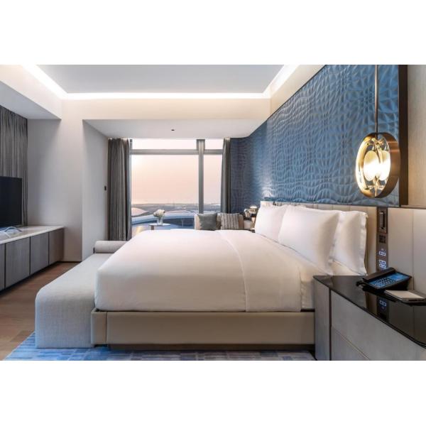 Наборы спальни Hilton Hotel координируя мягкий цвет драпирования преграждая отделку стен спальни