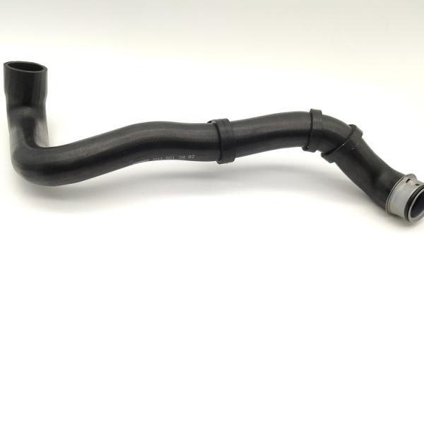 2035012882 SQCS Intercambiador de calor manguera de agua aislada para el radiador inferior del Benz Sprinter