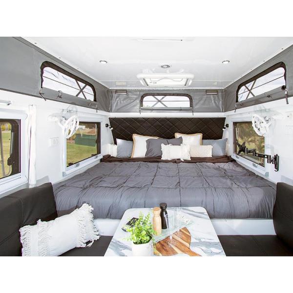 Petites remorques de voyage légères récréatives remorque de camping-car pour 4 personnes multifonctionnelle