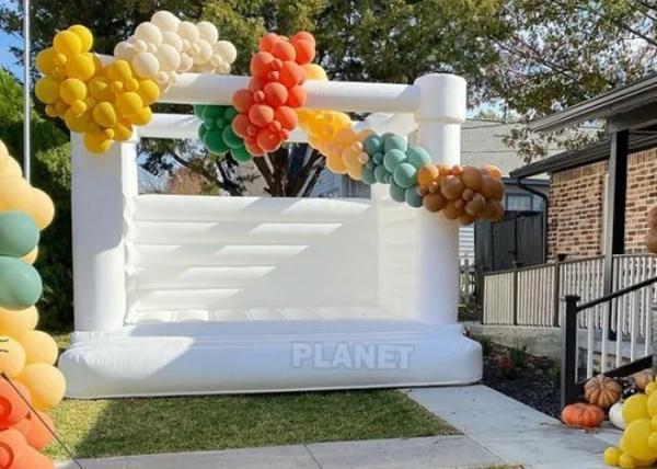 Do castelo branco do salto da categoria comercial castelo Bouncy inflável usado banquete de casamento para o casamento