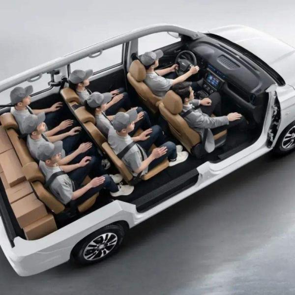 Glory E380 SUV And MPV DFSK 8 Seater Electric Minibus Passenger MPV Vehicles Fast Charging 310km