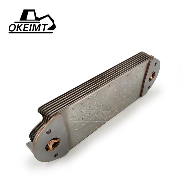 OE novo substitui 8130186 para o refrigerador de óleo para os caminhões VHN VN D12C D12D de