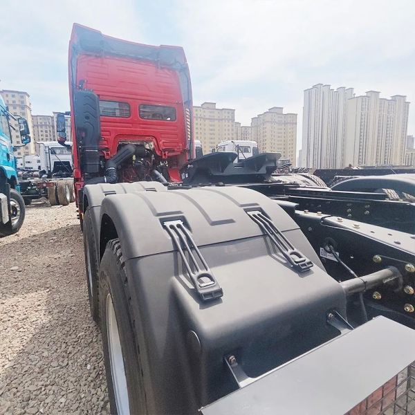 All-Terrain Shacman X5000 6x4 550HP Diesel Fuel Oil Tanker Transport Tractor Truck