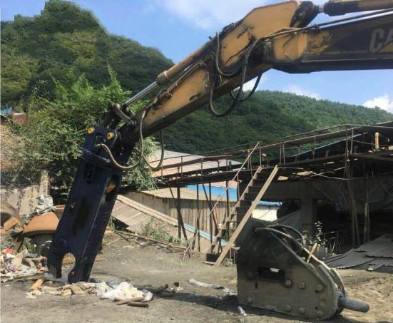 Accurate Quick Cutting Excavator Attachment , Scrap Metal Shear For Steel Scraps