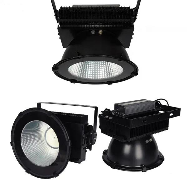 La haute baie extérieure d'Ufo LED de grue à tour allume IP66 imperméable 200w
