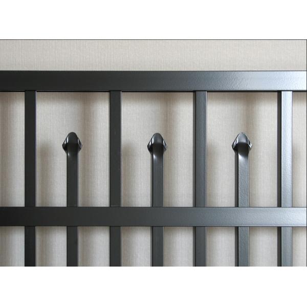 Residential Black 2.4m Tubular Metal Fencing Anti Rust Garden With Accessories