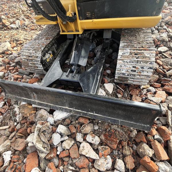 Used Caterpillar 305.5E2 Excavator 0.22m³ Bucket Capacity 34kw Rated Power 5.5 Tonnage