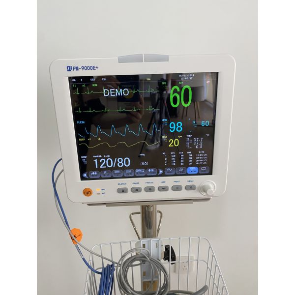 12.1 Inch Portable ECG Machine Vital Signs Monitor with 1 Year Warranty for ICU Room