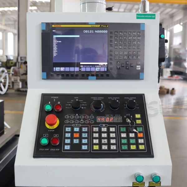 Ck61140 Heavy Duty Flat Bed CNC Lathe Machine Precision 1400mm Swing Over Bed