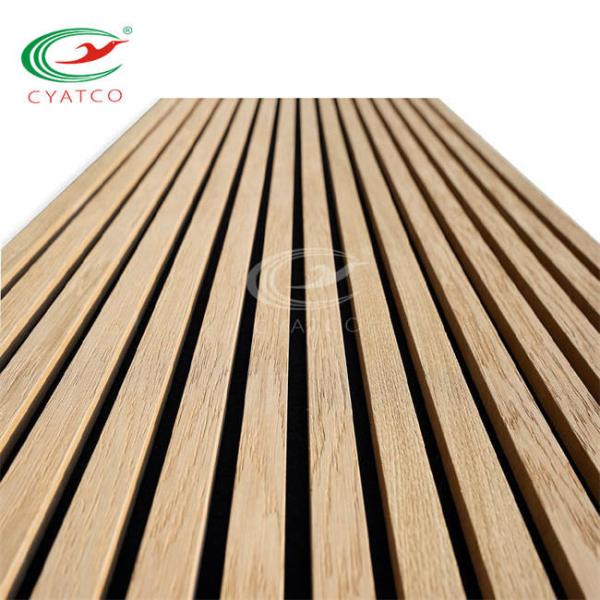 Natural Oak Wood Slat Accent Wall Flameproof For Room Decoration