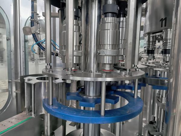 SUS304 Glass Bottled Spirits Filling Machines Capacity 7000BPH For 500ml