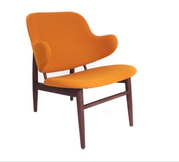 Fashionable Larsen Easy Fiberglass Arm Chair Multi Colors 70 * 64 * 77 CM
