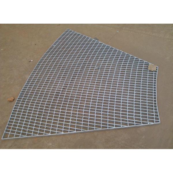 Анти- выскальзывание гальванизировало стальной тангаж распорки сертификата 100мм СГС ИСО решетки