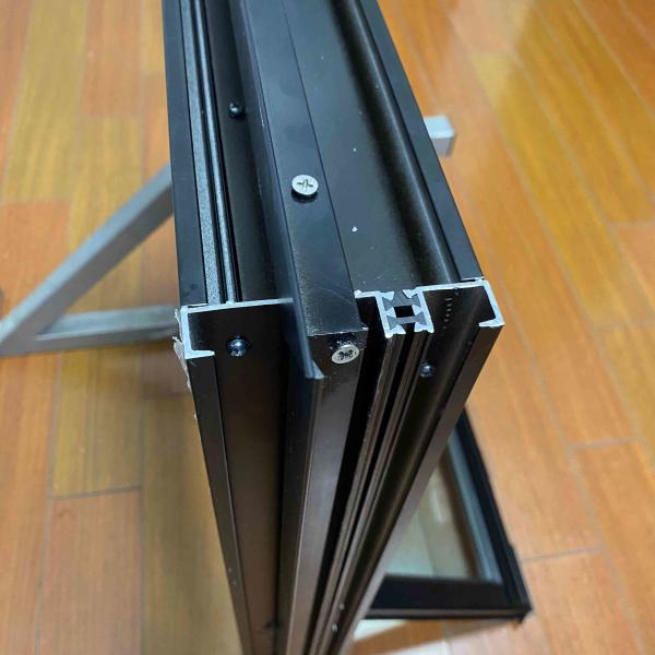 Black Customizable Aluminium Hung Windows Waterproof Aluminium Glazed Windows