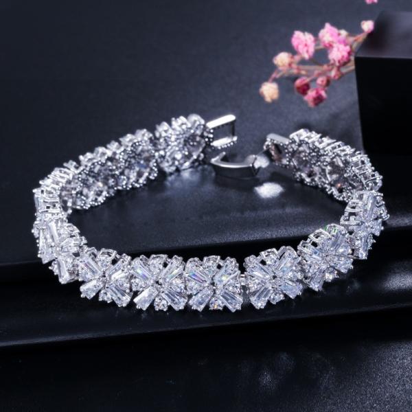 New Flower Bracelet Shining Tiny CZ Crystal Charming Bracelet Link Chain Bracelet for Women Wedding Party Jewelry