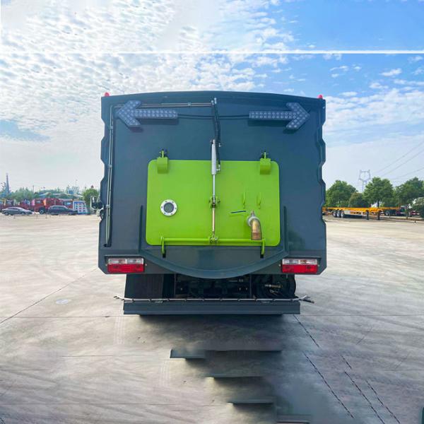 Camion balayeur de voirie Dongfeng 4x2 8 CBM personnalisé