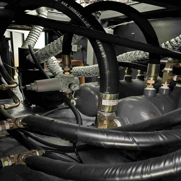 45kw Mineral Bottled Water Production Line High Speed Blowing Plant Machine 4000BPH