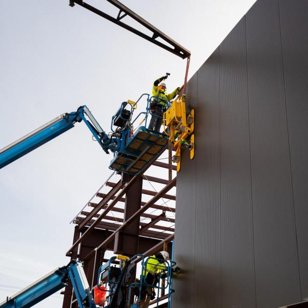 Steel Structure Prefab Car Showroom Building for Auto Exhibition