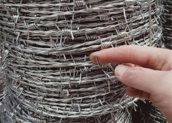 20 Ft 18 Gauge 4 Point Concertina Razor Barbed Wire For Chain Link Fence