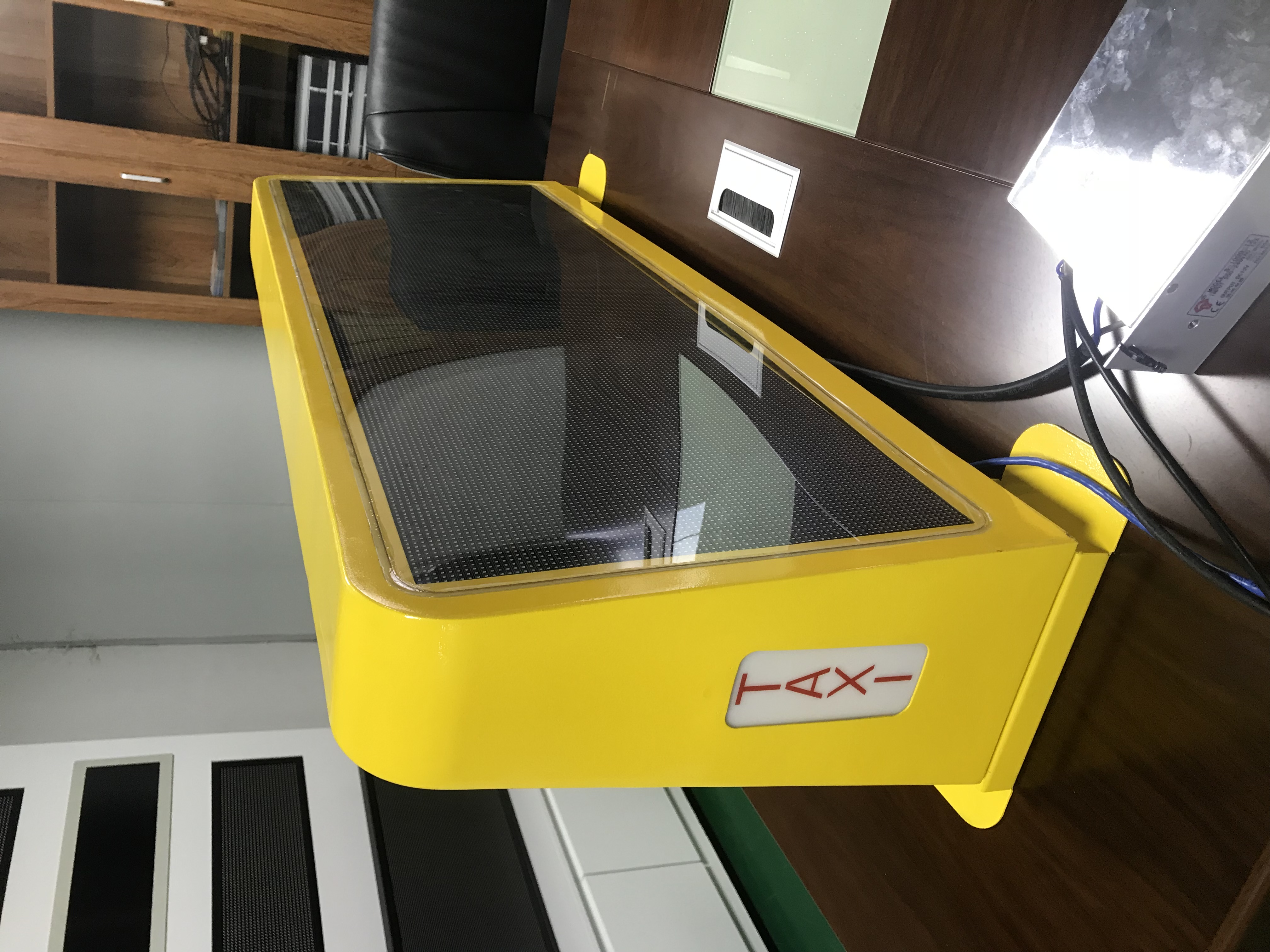 Водоустойчивая верхняя часть такси IP65 беспроводная SMD2525 P4 мобильная привела знак