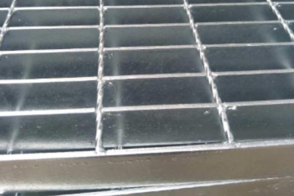 30*100 Galvanized Walkway Grating Q235 Q345 S275 Aluminum Grate Flooring