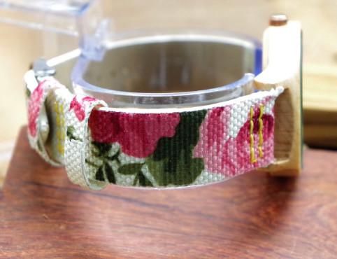 Nylon Straps Diamond Watches For Women With Colorful Flowers On It
