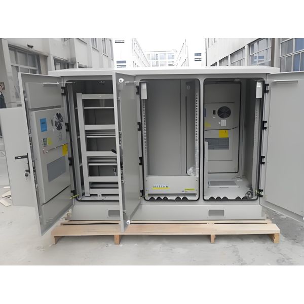 Gabinete de batería para exteriores de tres compartimentos, almacenamiento de energía de batería IP65